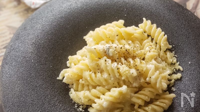 栗とゴルゴンゾーラ 一つ星シェフの10分でできるクリスマスパスタVERY