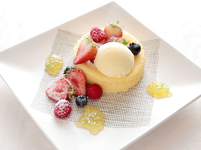 チーズケーキを彩るデコレーションはあわせ技で可愛くおしゃれに