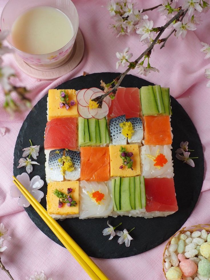 栗原はるみさんのエビマヨ・近藤幸子さんの押し寿司etc.で誕生日ごはんLEE