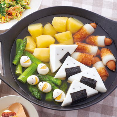 3歳・1歳・大人ごはん🍚今日の晩ごはん 𓂑 𓌈𓌉◯𓇋 ・ひじき煮ごはん •彩りサラダ •じゃがバター ・なめこ・豆腐の味噌汁・きんぴらごぼう ・アジフライ ・ぶどう 子供今日の献立晩ごはん幼児食幼児食レシピ幼児食メニュー幼児食記録幼児食献立