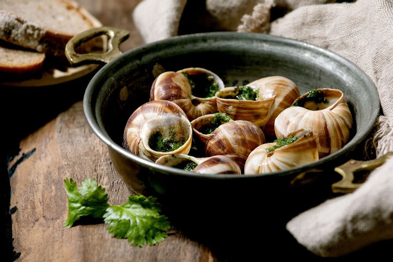 エスカルゴ セット ココット入り 6粒 詰め替え用 12粒 ブルゴーニュ風エスカルゴ エスカルゴ料理 エスカルゴ皿 フランス産 冷凍 エスカルゴフランス産 プレスト 6粒入り ココット付き 陶器付き エスカルゴバター ガーリックバター スカスカ escargot エスカルゴミート