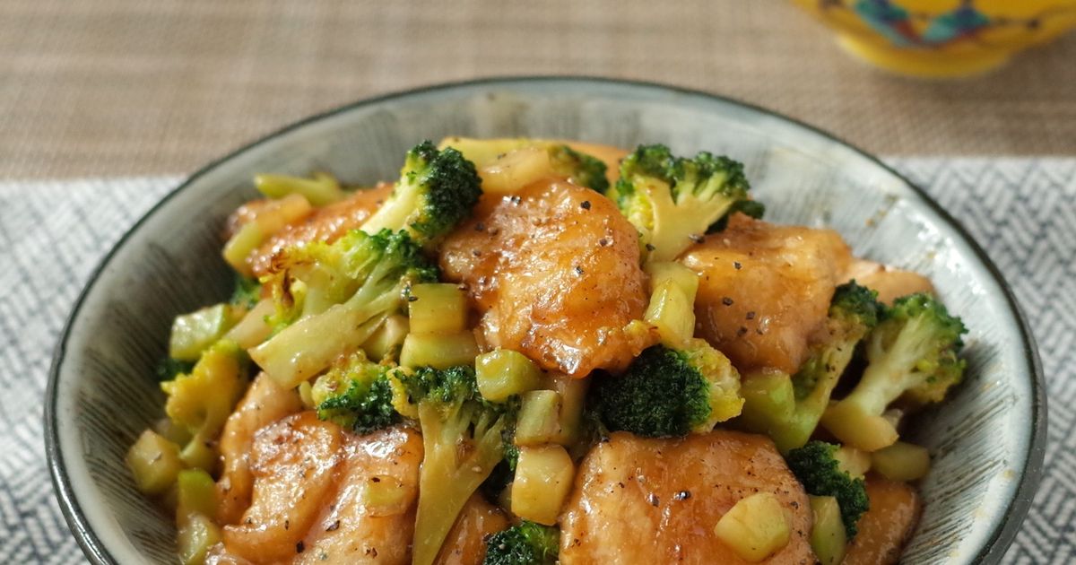 レンジでかんたん！ブロッコリーと鶏肉の蒸しサラダ