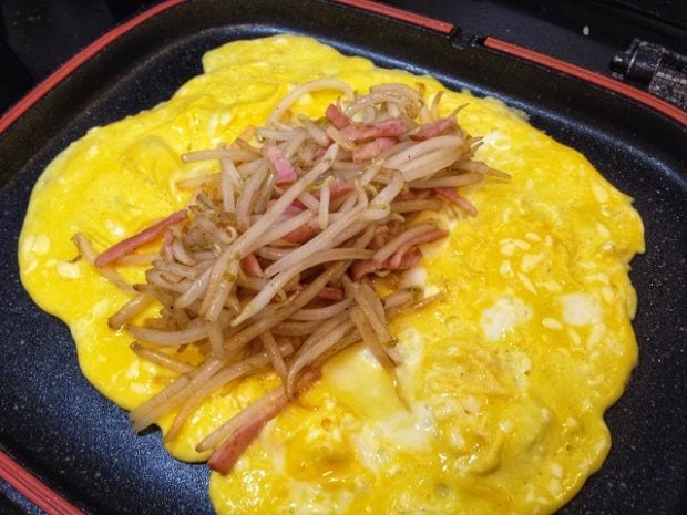 食材ひとつでごはんが進む！家計の味方「もやし炒め」3選フーディストノート