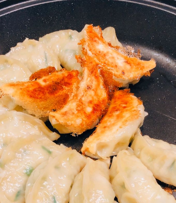 冷凍餃子の美味しい焼き方教えます