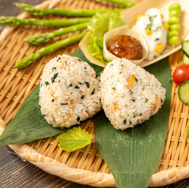 無添加の冷凍焼きおにぎり🍙 忙しい時にcoopの無添加冷凍食品サイコー👌 しかもとっても美味しい✨無添加無添加生活無添加食品無添加冷凍食品焼きおにぎり離乳食幼児食