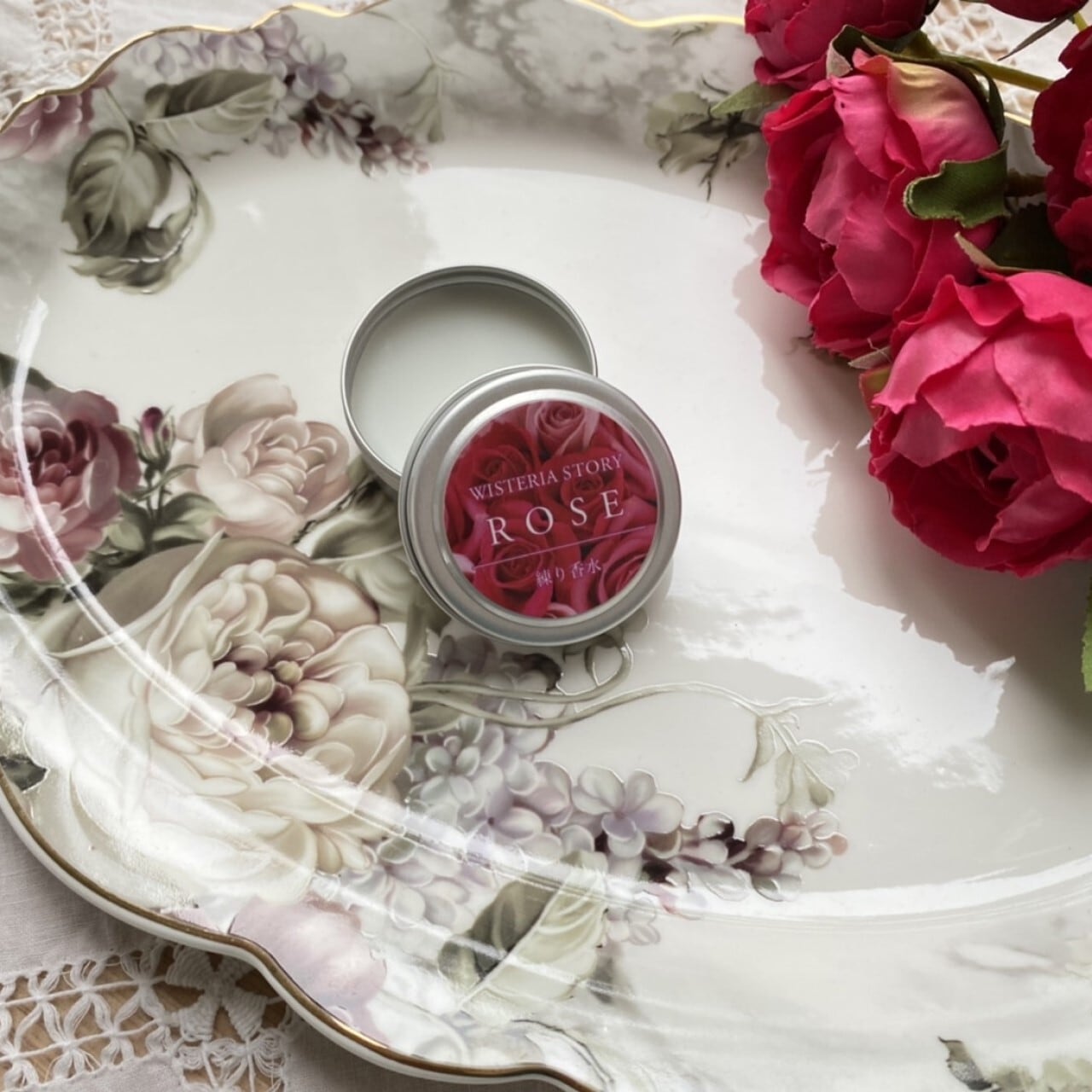 Amazon.co.jp: 1PC 6ミリリットルカラフルなバラ形の空のガラスの香水瓶小さなサンプルポータブルParfume詰め替え香りスプレーボトルColor : Yellow, Specifications : 6ml: ビューティ