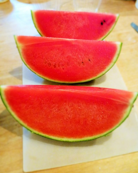 すいか 種が“一気に取れる”切り方 自宅でスグ出来る！わずらわしさ解消