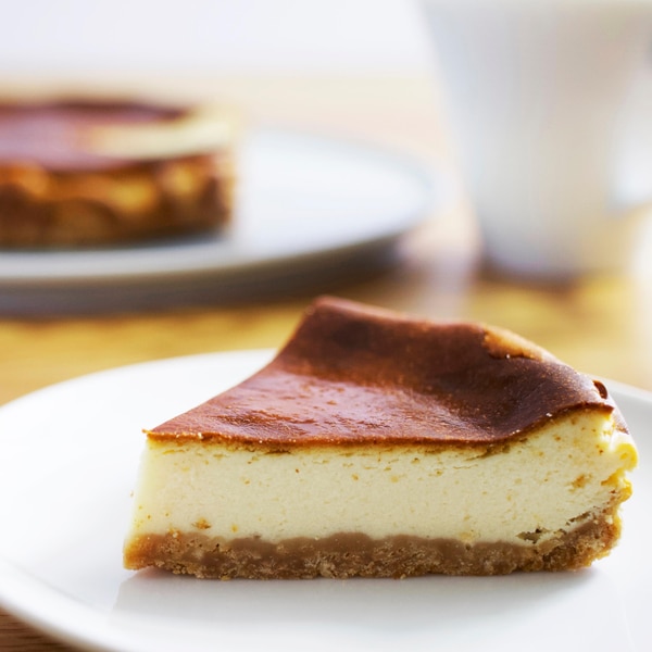 プロが作る本気の濃厚バスクチーズケーキの作り方を紹介します!How to make Basque cheese cake