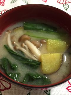 コスパ抜群☆やっぱり美味しい『豆腐と小松菜のお味噌汁』