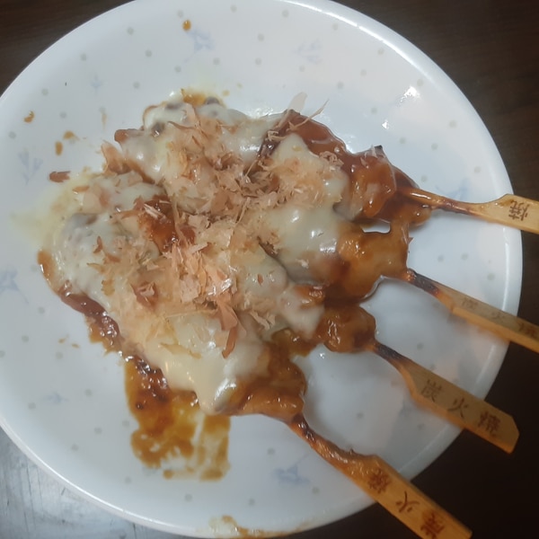 焼き鳥でサンチュ巻き!?チーズたっぷりで食べるケイちゃん焼きなど、やきとり家すみれが”ギルトフリー&ヘルシー”な2種類の新スタイル焼き鳥を5月26日より全店舗で展開株式会社ダイニングイノベーションのプレスリリース