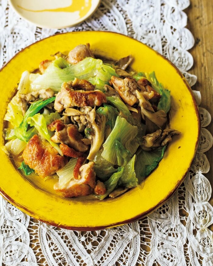 ご飯に合う!鶏もも肉とレタスの甘辛炒め☆