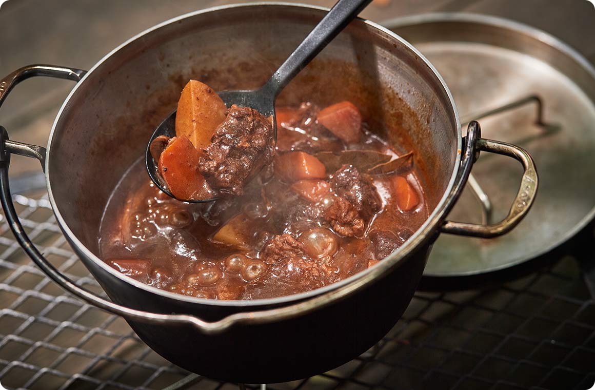 ダッチオーブンを使って煮込みスペアリブに挑戦してみよう！BBQプランナ