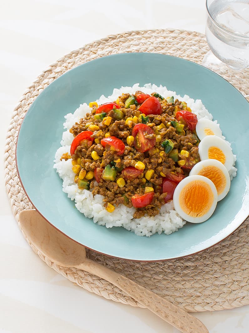 カレー味で食べやすい♡ゴーヤとひき肉のカレー炒め