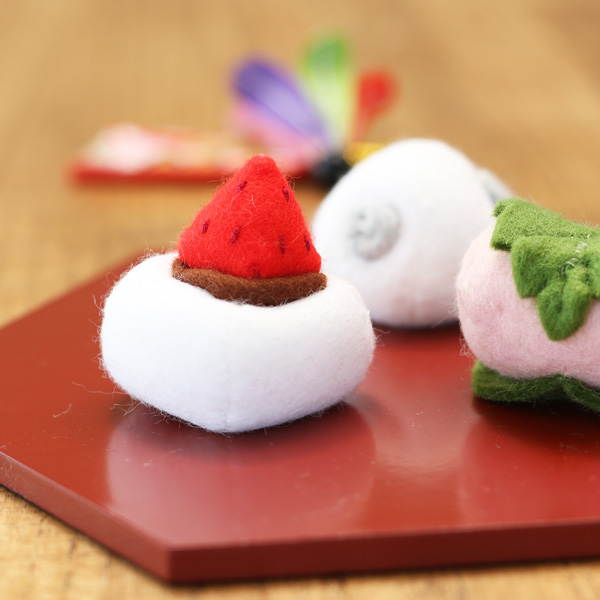 フェルトままごと フェルト作るでイチゴ♪無料型紙ありhandmadeで楽々日和