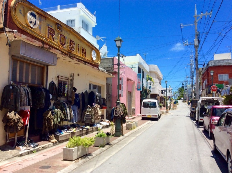 沖縄グルメ”タコライス”発祥の地「キングタコス」に密着！メニュー詳細や金武本店へのアクセスもチェック – RURUBU & ALL WAY JAPAN