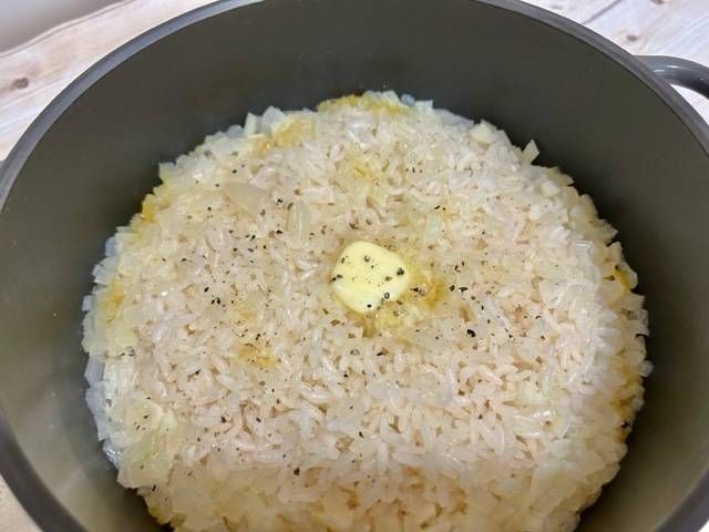 5分で早うま！混ぜるだけ「ガーリックバターライス」の作り方