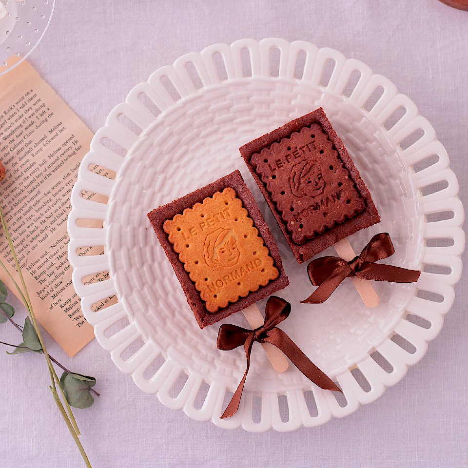 レトロかわいい「ロータスクッキーの生チョコサンド」がおいしそう 3ステップで出来あがるバレンタインレシピ 1 2ねとらぼ