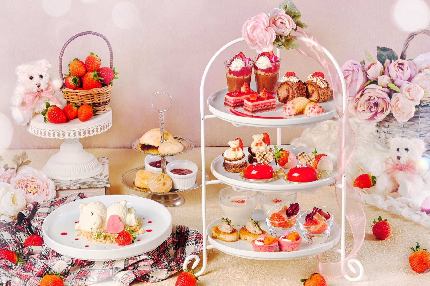 いちごとハーゲンダッツ アイスクリームが主役の夢みたいに可愛いスイーツ！『ゆめいろストロベリーアフタヌーンティー with ハーゲンダッツ』販売株式会社ツカダ・グローバルホールディングのプレスリリース