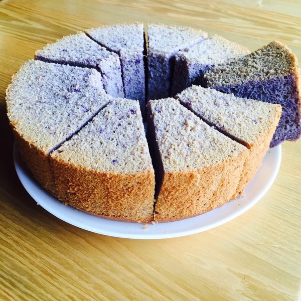 紫いもクリームのハロウィンデコレーションケーキ