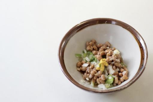 マスタードと和からしと洋からしの違いは?生活知恵袋