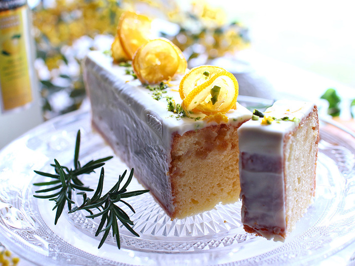 菓子庵たちかわフルーツチョコ生デコレーションケーキ 5号 ケーキ ホールケーキ チョコ チョコレート フルーツ 果物 いちご イチゴ 苺 黄桃桃 もも 洋梨 梨 ぶどう ブドウ パイン チェリー キウイ ブルーベリー スイーツ デザート 洋菓子