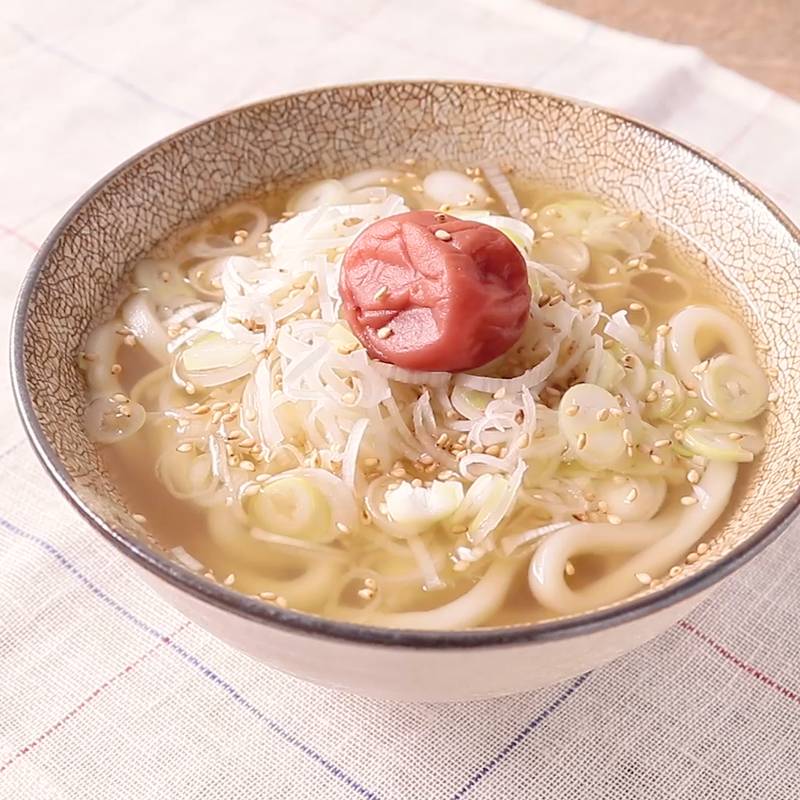 風邪の引きはじめに飲みたい。身体を芯から温める ネギと生姜のスープ