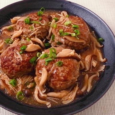 基本からアレンジまで！思わずつくりたくなる「大根おろし 煮込みハンバーグ」のレシピ集クックパッド