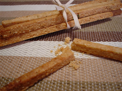 カリッ! ポリッ!「米粉のスティックビスケット」の作り方☆Crispy☆な米粉のクッキー。塩気を利かせてお酒のおつまみにも♪