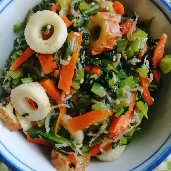 時短シャキシャキ!小松菜とキャベツのごま油炒め♪