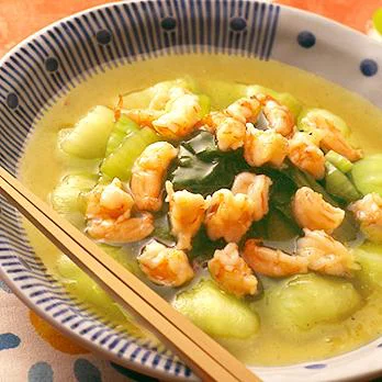 えびとチンゲン菜のトマ卵炒め