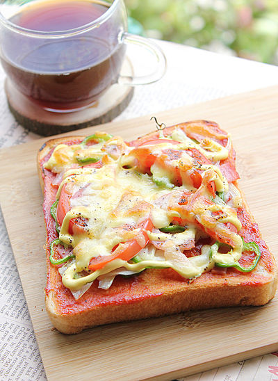 トースターで3分♪「魚肉ソーセージ」をまるごと1本使った、揚げないフライ棒がインパクト大 簡単爆速おつまみVol.4クックパッドニュース