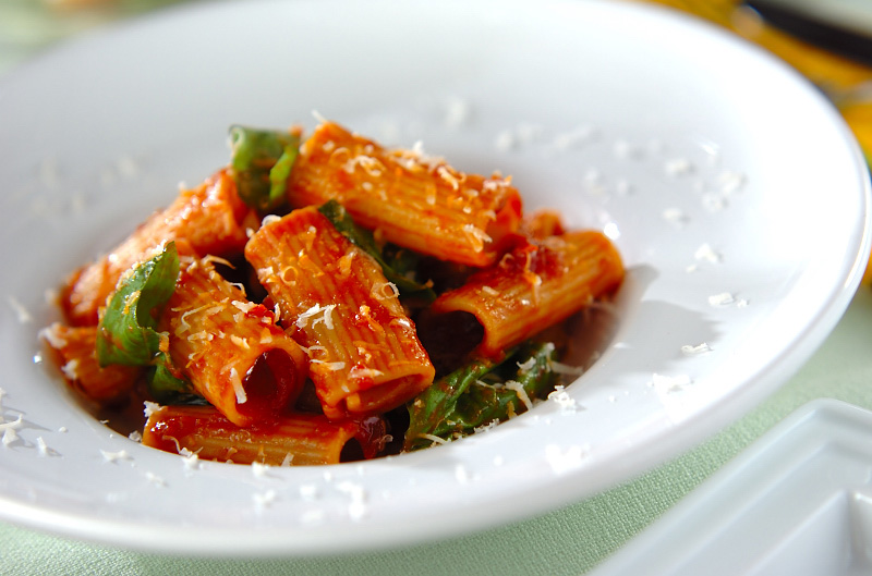 ニューオークボ FF専用 冷凍生リガトーニ 80g×15個 送料無料フーヅフリッジ UCC運営の業務用食品食材の仕入れ通販サイト