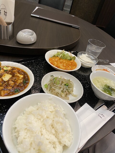 中国四川料理石林@福島県福島市本町にて汁無し担担麺をオーダー!オリジナリティー溢れる大箱の人気四川レストランの一品♪秋田・筋肉酒店のラーメン食ったら上げマッスル