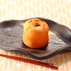 焼きまんじゅうのアレンジレシピ 「ミニピザ」の紹介です。 材料 --------- ◎ピザソース ◎チーズ ◎お好みの具 ---------マヨソース、具をコーンでマヨコーンピザ チョコソースとマシュマロでスイーツピザ とっても簡単に作れるのでぜひお試しください。 -〇-〇-〇-〇