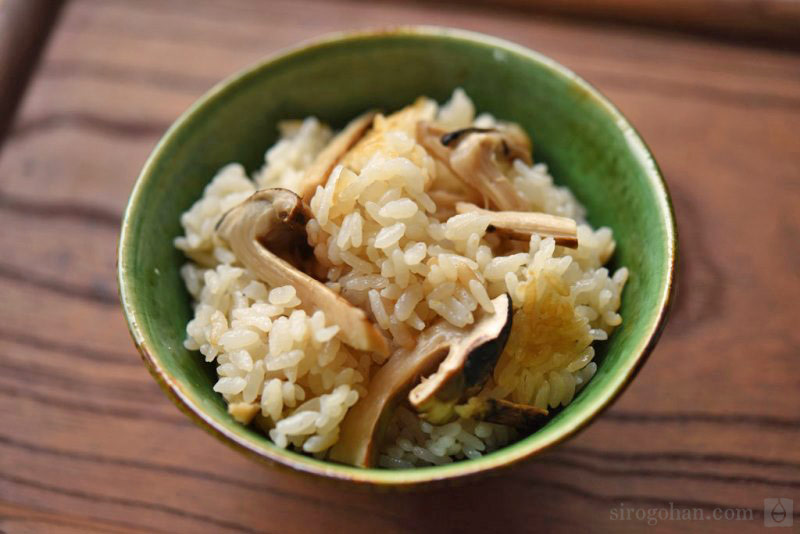 白だしで3合で作る松茸ご飯