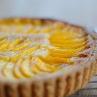 基本のタルト台 アーモンドクリーム乗せフライパンマン