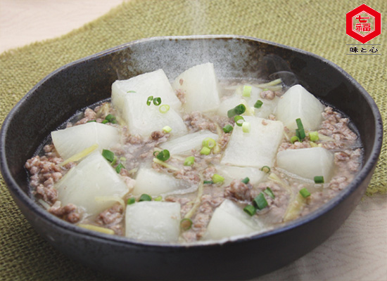 肉巻き厚揚げと大根の白だしあん