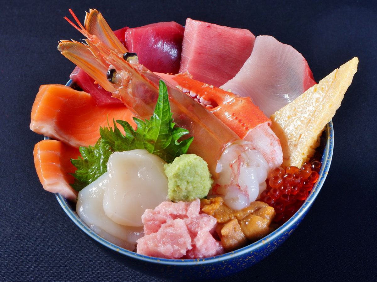 寿司？それとも海鮮丼？豊洲市場のおすすめ海鮮グルメ10選 - Tripa トリパ 旅のプロがお届けする旅行に役立つ情報