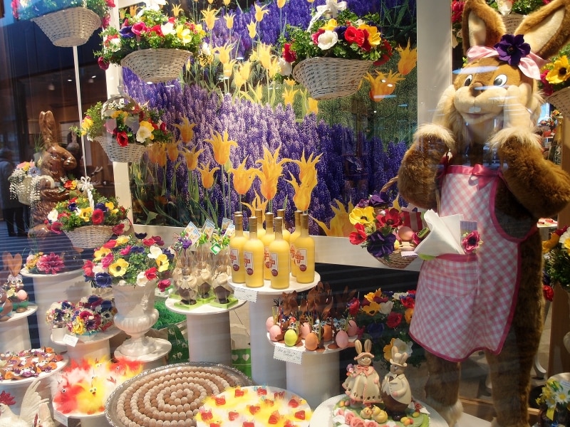 イースター ラム復活祭の羊 ＆クヌーデル : ドイツの陽だまり