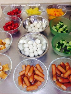 流しそうめん～以上児～ – 八雲マリア幼稚園