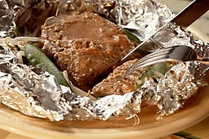 ステーキをアルミホイルで包んで休ませるってやつ - おじ語り