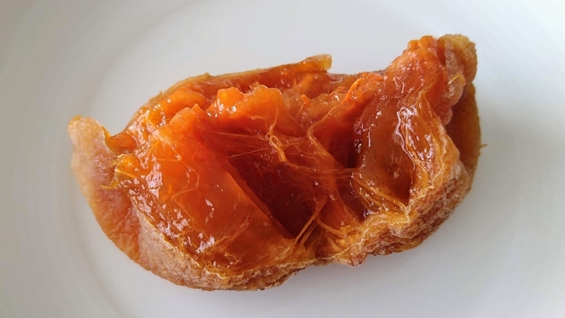 干し柿の保存方法は3つ！冷凍保存のやり方や固くなった干し柿を復活させる方法も紹介します - COCORO FARM VILLAGE