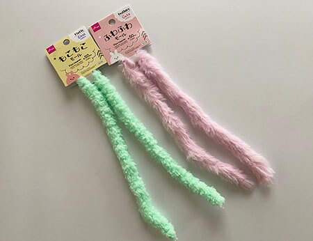 Amazon.co.jp: DCMA パーティーパープル クリスマス リース キラキラ パーティー モール フリフリ 飾り ボリューム感 Lサイズ幅8CM 長2M １点 : おもちゃ