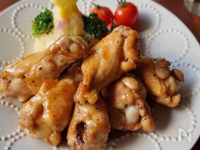 手羽元のローストチキン😀@sa3na7an3as さんの投稿をお借りしました！ もうクリスマスメニュー決まった？🎄 ˗ˏˋ‎2022.12 12ˎˊ˗ ＼つけ込んで焼くだけ手羽元のローストチキンクリスマスレシピ まだまだ続きます🥰今回は 手羽元で