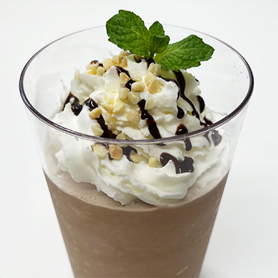 ミキサーなしで！チョコチップ抹茶シェイク