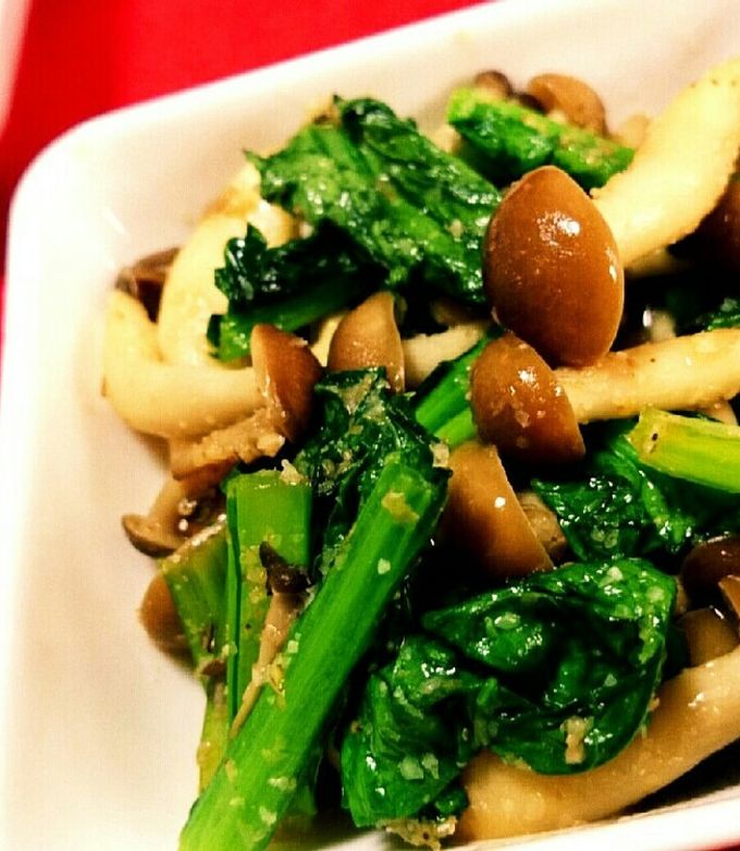 ゆで小松菜ときのこの塩糀漬けの小鉢レシピマルコメ