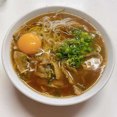 横浜家系ラーメン竈門家直系店 鳴門家 かまどやちょっけいてん なるとや