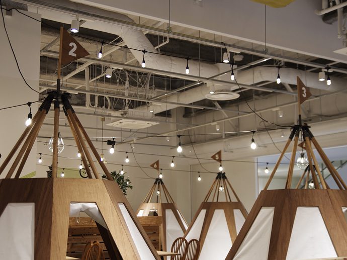 桜キッチンカフェ様店舗専門 デジタルサイネージのことならbisco signage ビスコサイネージ