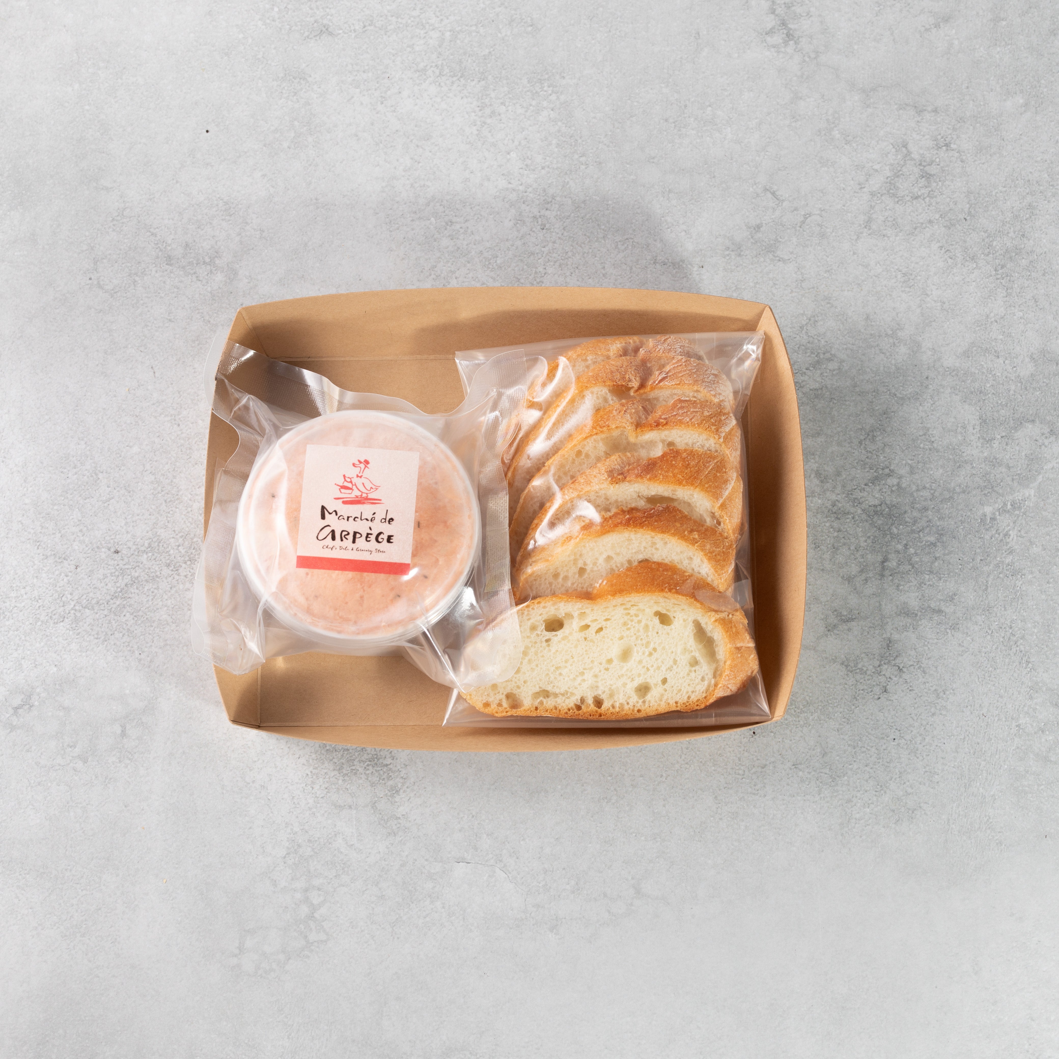 信州サーモン」をフランス料理のパテやリエットに 夫は生産・妻は商品開発 二人三脚で魅力を発信 長野発 FNNプライムオンライン