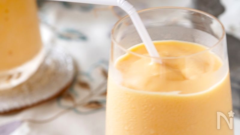マンゴー缶で簡単！あっさりマンゴーラッシー☆ レシピ・作り方 by aiyu♡mama - 楽天レシピ